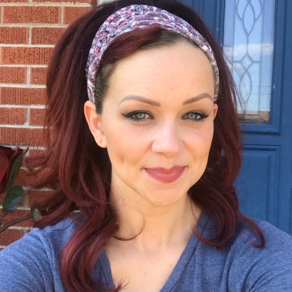 Meet your Posher, Megan **NEW ITEMS!! - Picture 2 of 16